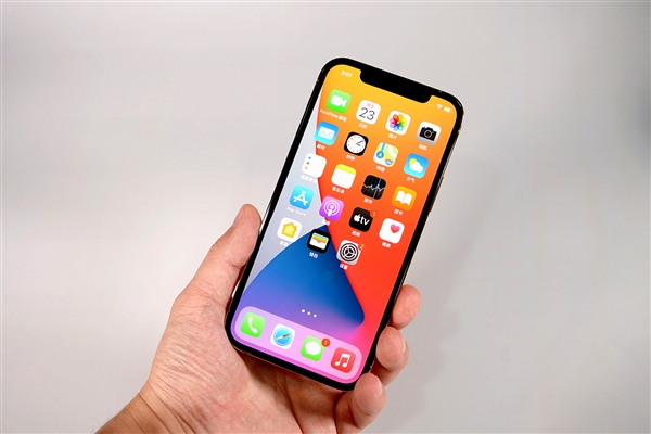 东兴苹果手机维修分享iOS 14.2修订版已到，专属iPhone 12系列 