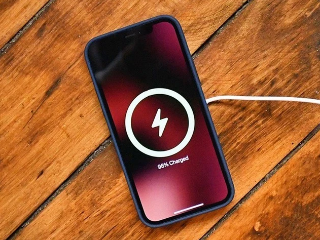 东兴苹果手机维修分享iPhone 12可以随便充电吗 